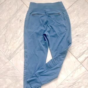 Athleta joggers size small Part of set